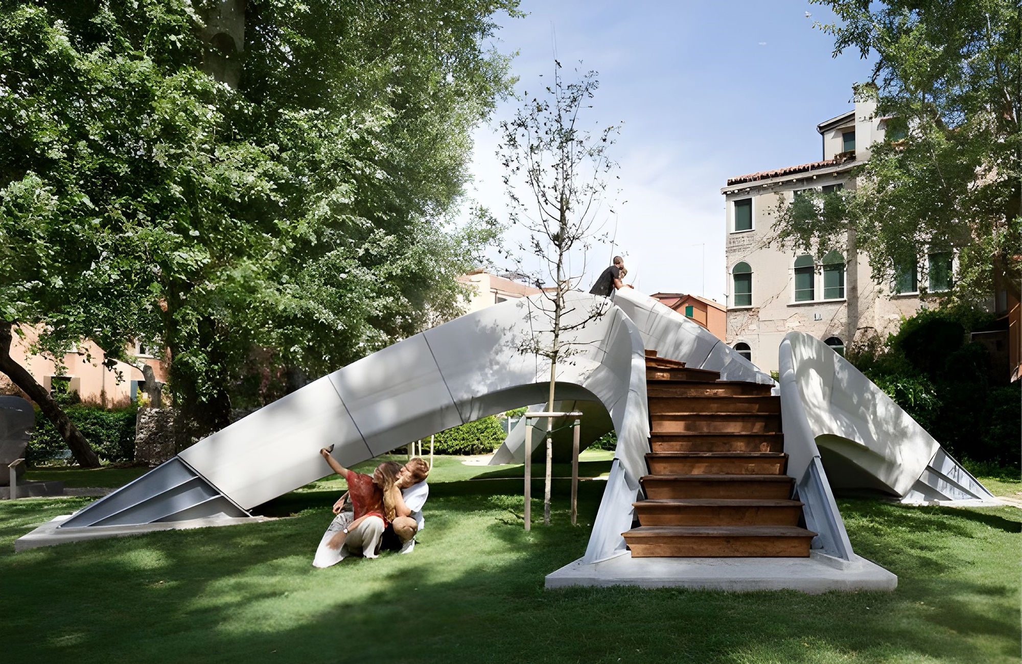 Compression-dominant Slide background